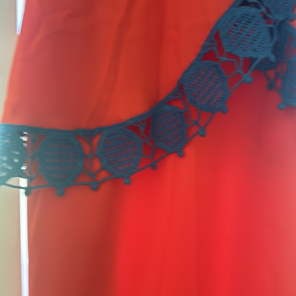 Beautiful silk Tory Burch dress - Picture 2 of 3